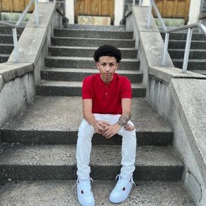 Meet your Posher, Johniel